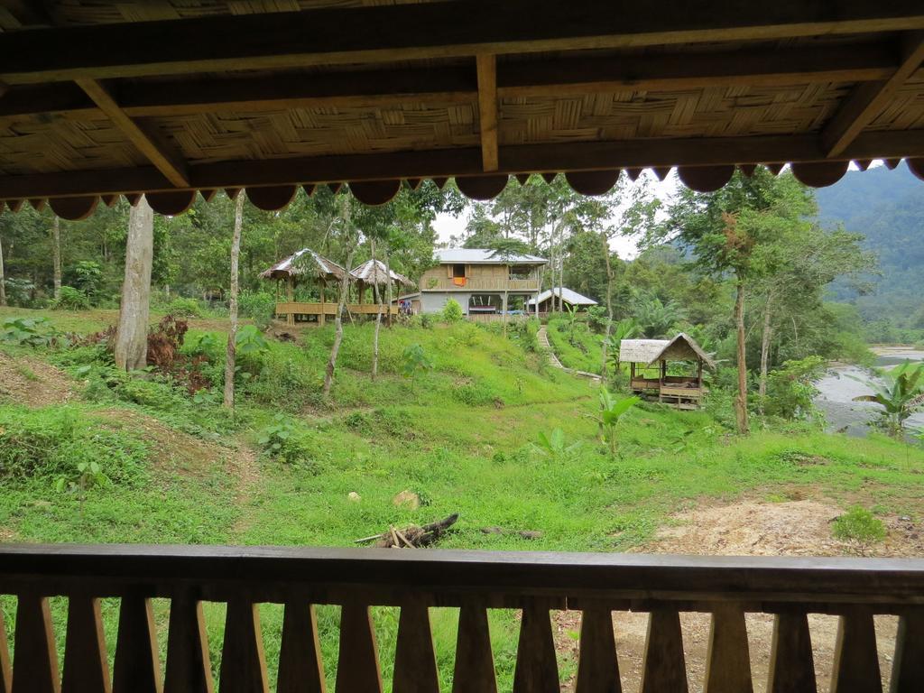 Batu Kapal Jungle Houses Hotel Berastagi Værelse billede