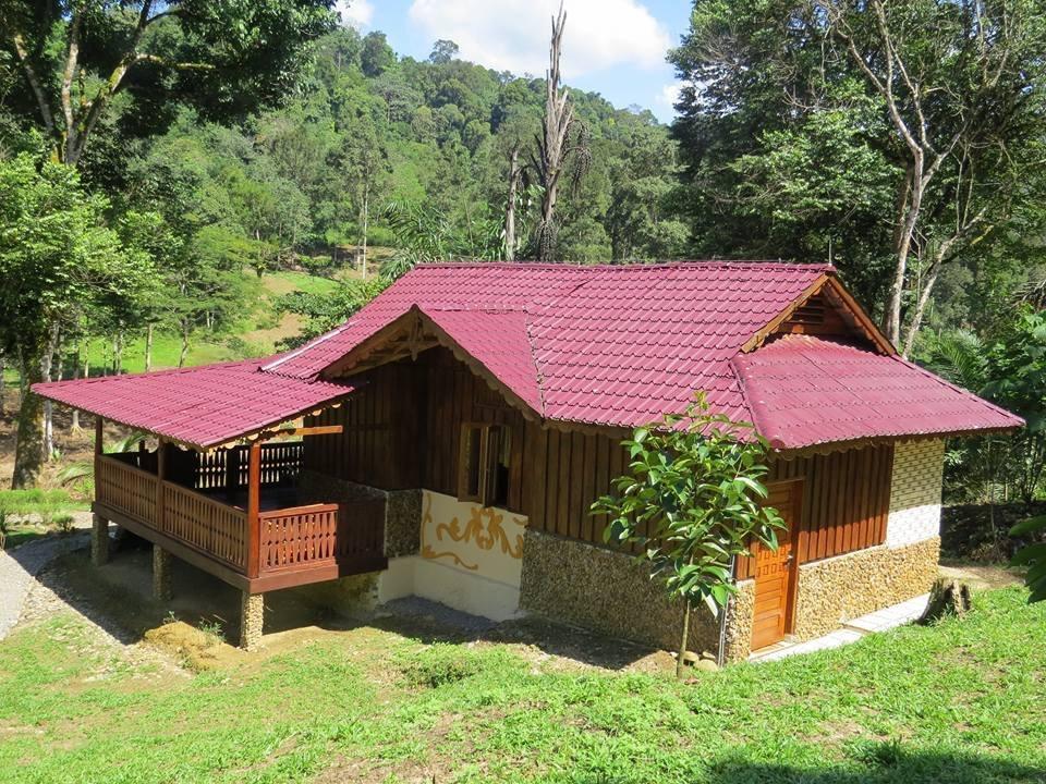 Batu Kapal Jungle Houses Hotel Berastagi Eksteriør billede