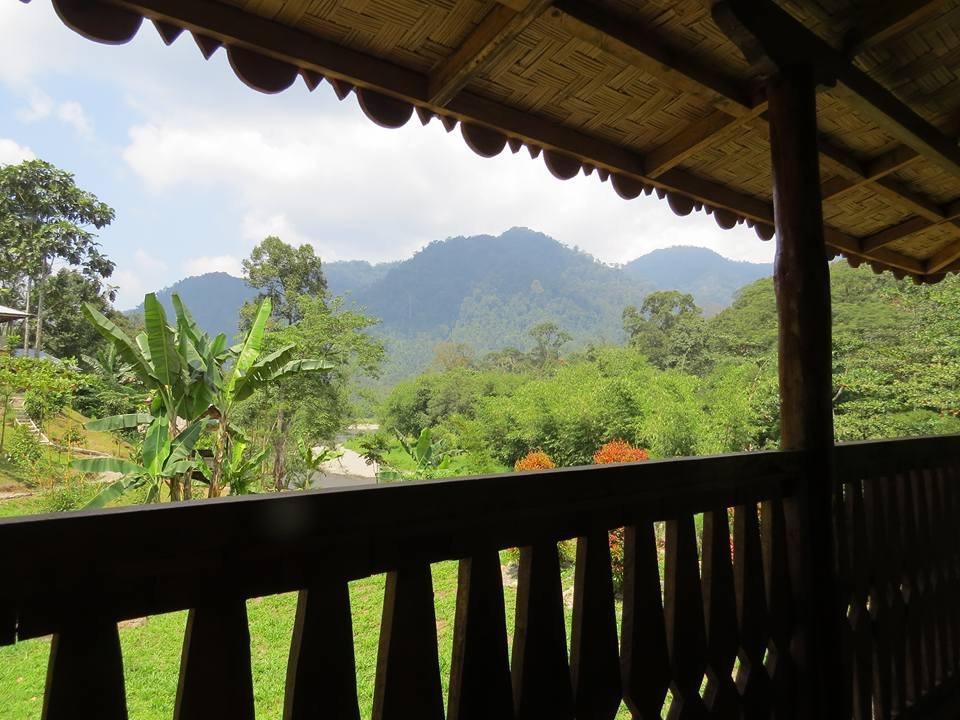 Batu Kapal Jungle Houses Hotel Berastagi Eksteriør billede